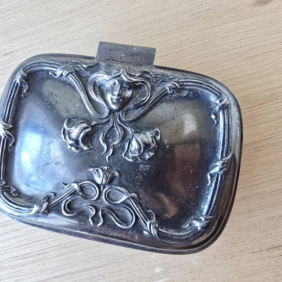 Antique Silverplated Casket Trinket Box - Picture 4 of 7